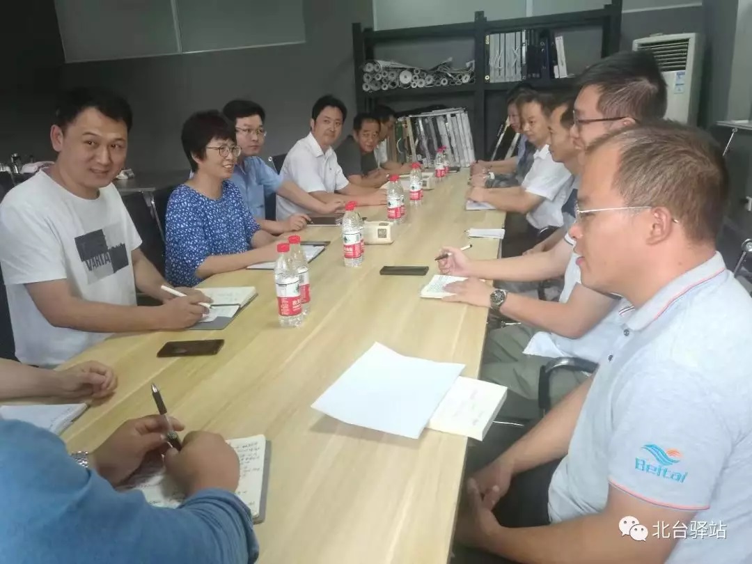 集團董事長周彥10月4日在江蘇91视频污污污壁紙組織召中層以上管理幹部三季度總結及四季度工作安排會議.jpg